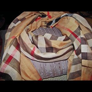 Burberry checkered scarf